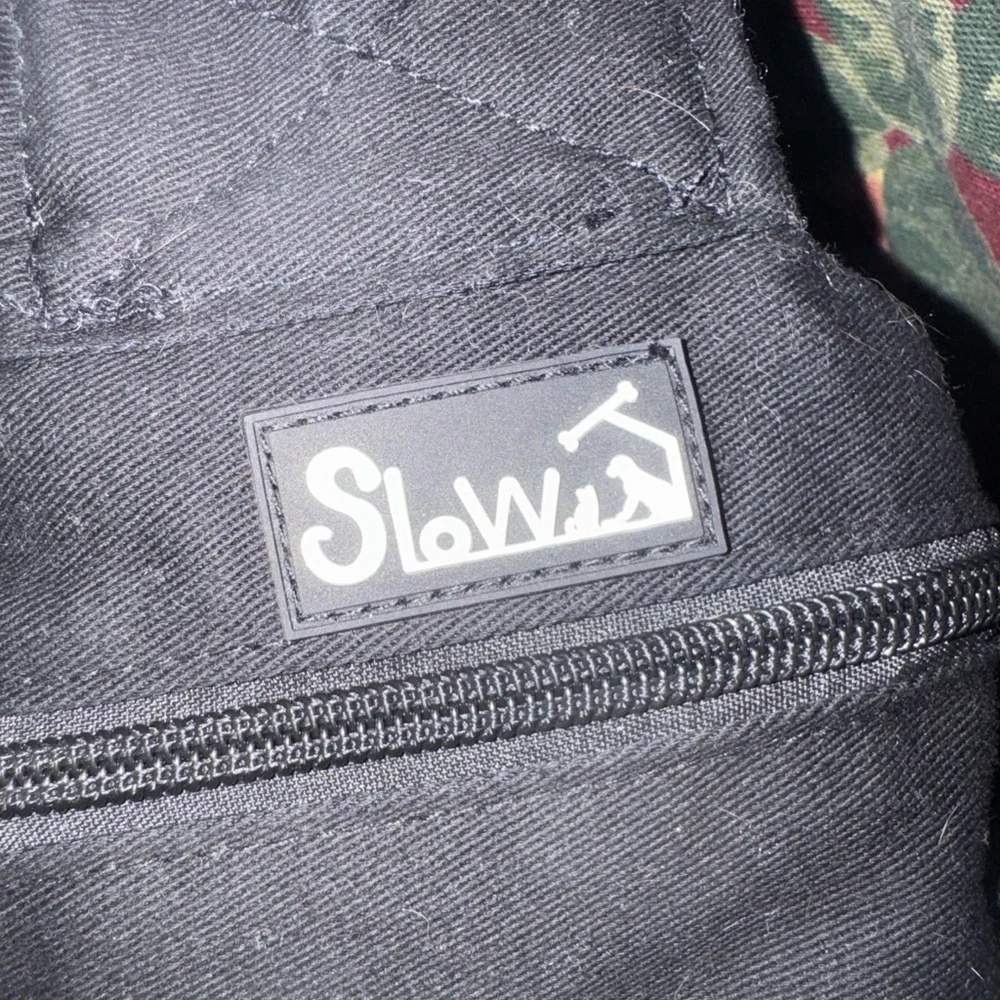 Black / Tan Pet Sling crossbody style carrier with extra padded strap. Travel